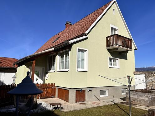 ++ sehr sauberes, saniertes Wohnhaus in Stadtlage mit Garage++