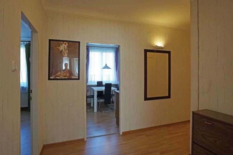 Vorzimmer Richtung Kche