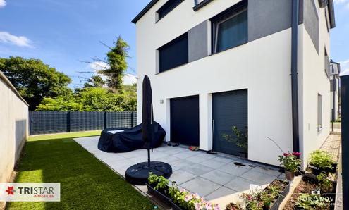 NEU! ++ ZIEGELMASSIV ++ BEZUGSFERTIG ++ 12 REIHENHÄUSER ++ 2 PKW-STELLPLÄTZE PRO HAUS ++ GARTEN & TERRASSE ++ SCHLÜSSELFERTIG ++ FISCHAMEND ++