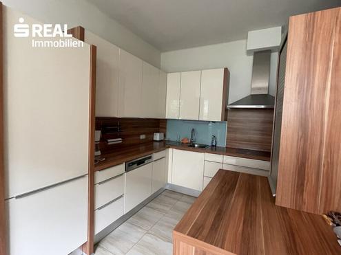 Gemtliche Erdgeschosswohnung mit Hauscharakter, Garten und Keller