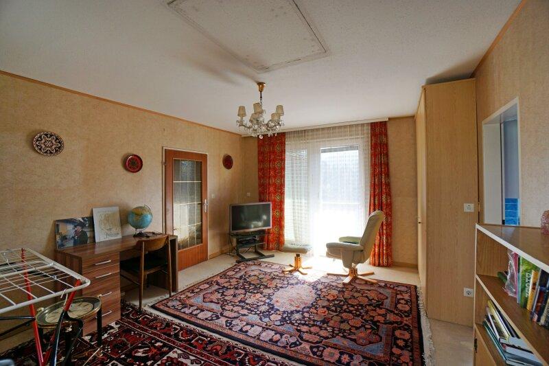 Zimmer 4 mit Ausgang zum Balkon