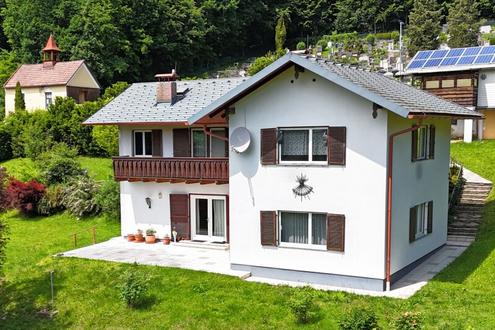 Einfamilienhaus auf sonnigem Doppelgrundstck in fabelhafter Aussichtslage