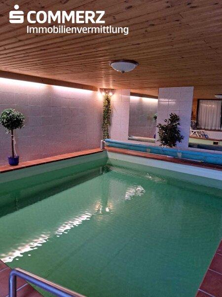 Indoor-Pool