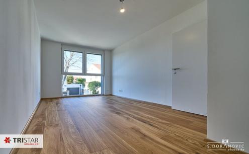 NEU! ++ 5 ZIMMER / KELLER / GARTEN / 3 TERRASEN / 1 PKW-STELLPLATZ ++ SCHLÜSSELFERTIG ++ NÄHE BADESEE SÜSSENBRUNN ++ 1220 WIEN ++