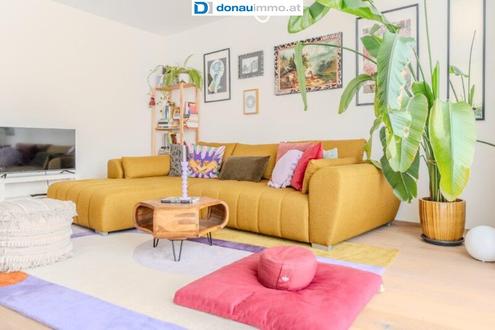 Neuerwertiger 2-Zimmer-Wohntraum mit Balkon in ruhiger Lage im Raum Krems 2 Top 3