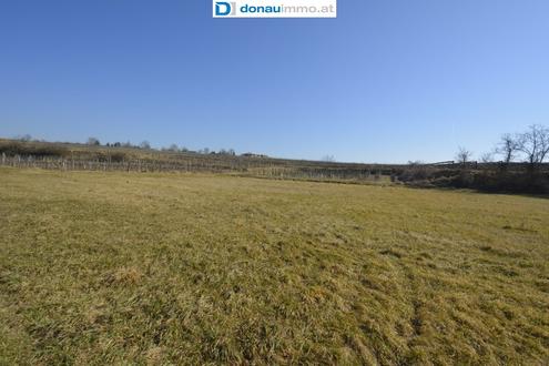 Traumhaftes Grundstck mit Fernblick in die Weingrten in Stra im Straertale