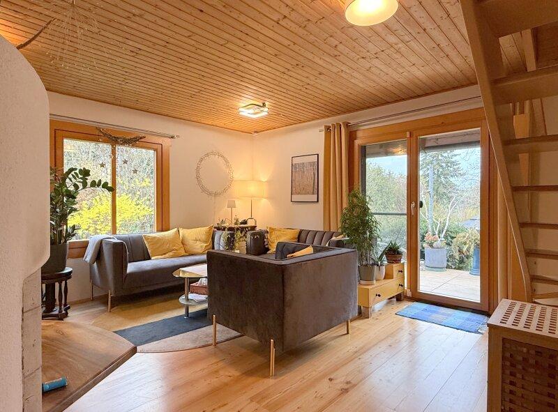 Wohnzimmer mit Terrassenzugang