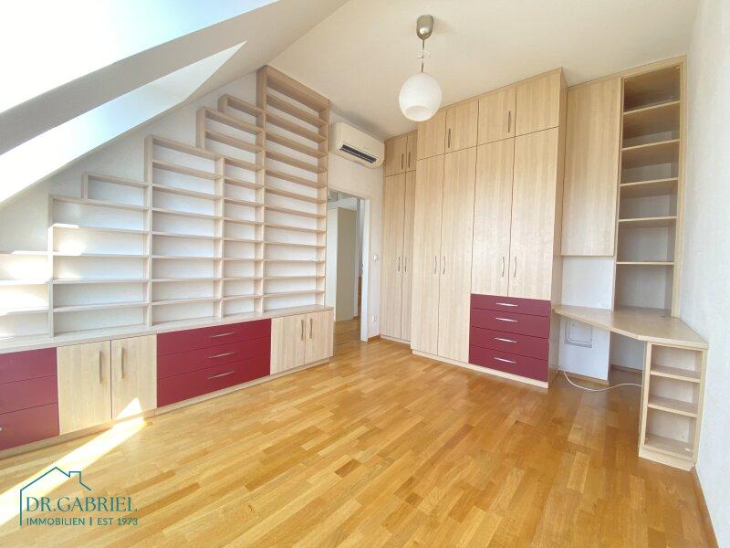 Zimmer I