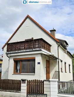 Einfamilienhaus in zentraler, aber ruhiger Lage - mit pflegeleichtem Garten