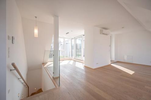 ++NEU++  Außergewöhnliche 4-Zimmer Dachgeschosswohnung mit Terrasse in Bestlage!