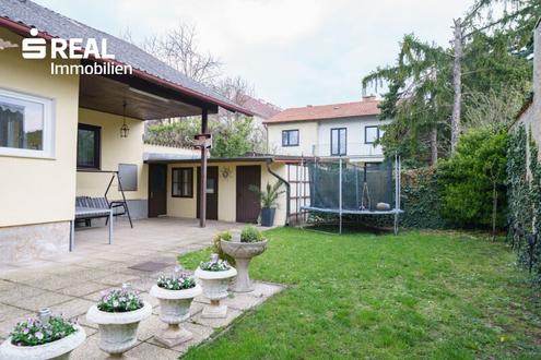 Gepflegte Doppelhaushälfte im Wohnungseigentum - 80m², 3 Zimmer, Küche, Garage, Garten und Abstellräume!