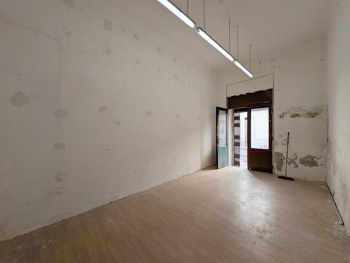 ++NEU++ Sanierungsbedürftige 2-Zimmer Altbauwohnung im Erdgeschoss!