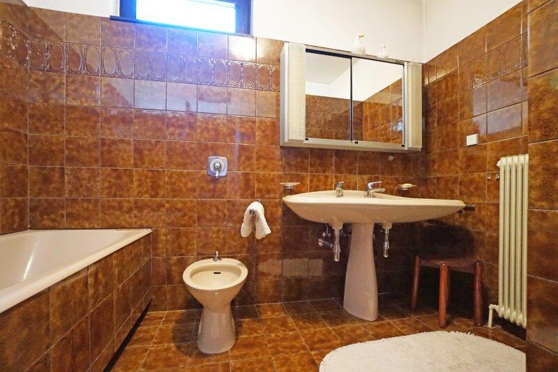 OG_Bad mit Wanne und Bidet