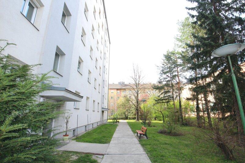 WOHNHAUSANLANGE