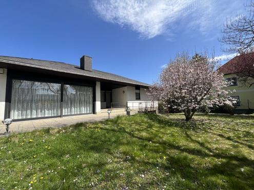 Baden bei Wien: Bungalow mit herrlichem Garten und perfektem Grundriss