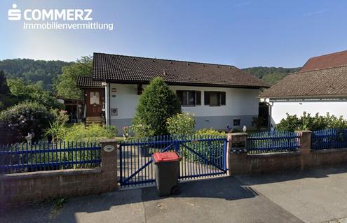 Charmanter Bungalow mit Pool