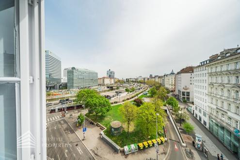 Erstbezug! Elegante 5-Zimmer Altbauwohnung Nähe Hoher Markt