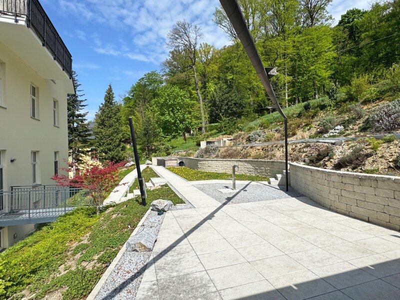 Terrasse mit Sonnensegel