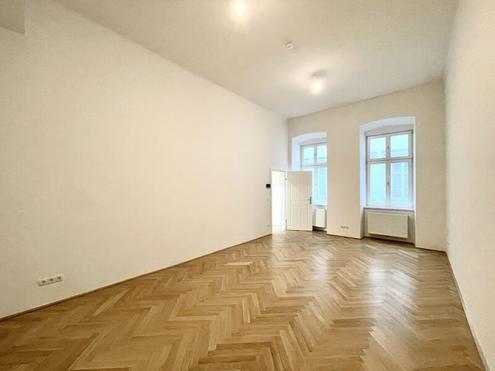 Wunderschön sanierte Altbauwohnung am Getreidemarkt | 1-Zimmer + Kabinett | getrennte Küche