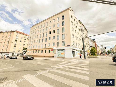ATTRAKTIVE 2-ZIMMER-ANLAGEWOHNUNG - GUT VERMIETET - IM HERZEN DES 10. BEZIRK - DIREKT REUMANNPLATZ U1 - AUSGEZEICHNETE LAGE