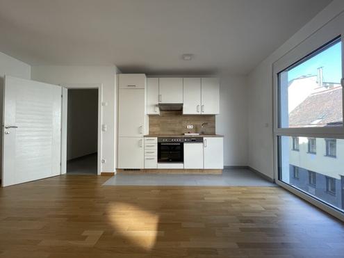 Ruhige 2-Zimmer-Wohnung in zentrale Lage - ERDWÄRME (KEIN GAS)
