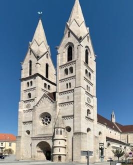 ERSTBEZUG nach Generalsanierung - Erdgeschoss-Wohnung nahe Fugngerzone und Landesklinikum - eigener Eingang!