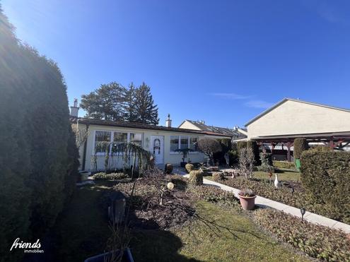 Traumhafter Bungalow  mit zwei Wohneinheiten
