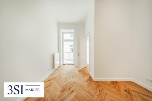 Wohntraum im sanierten Altbau - Erstbezug mit Charme und Balkon