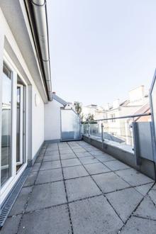 Außergewöhnliche 1,5 Zimmer DG-Wohnung mit Terrasse in 1030 - ZU VERMIETEN!
