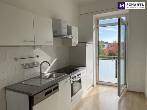 PREIS-HIT! SUPER HOHE RÄUME, Innenhof-Balkon & zentrale Lage! Zwischen CITYPARK und HAUPTBAHNHOF! BUSHALTESTELLE VOR DER EINGANGSTÜRE!