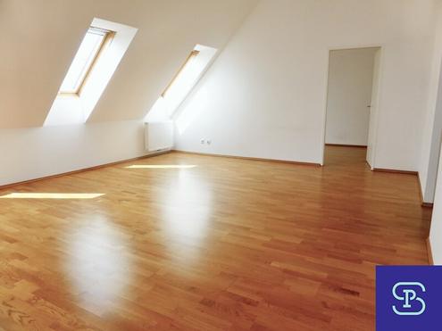 Provisionsfrei: Schöne 61m² DG-Wohnung mit Einbauküche und Lift - 1050 Wien