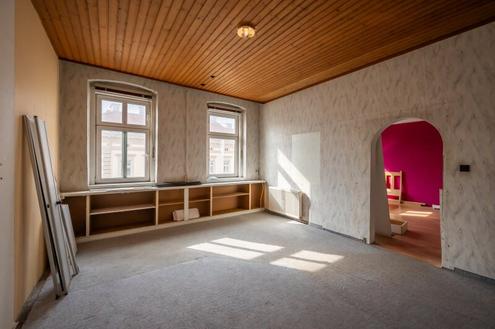 ++NSG!20++ 3-Zimmer Altbau-Wohnung (renovierungsbedürftig) in toller Lage - großes Potenzial