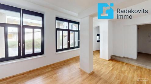 Moderne Erdgeschosswohnung mit eleganter Fensterfront