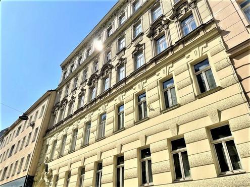 VIKTORGASSE, U1-NÄHE, gepflegte 60 m2 Altbau, 2 Zimmer, Küche, Duschbad, Parketten, Hofruhelage