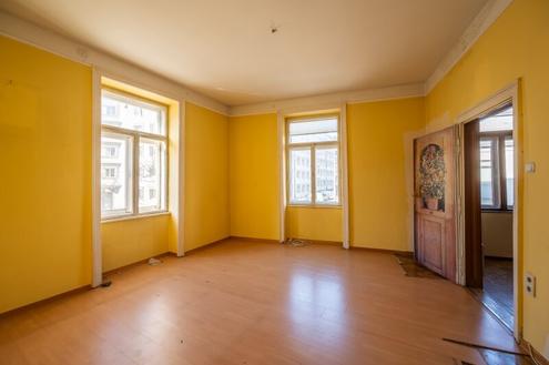 ++NEU++ 3-Zimmer Altbau-Wohnung (sanierungsbedürftig) - großes Umbaupotenziall!!