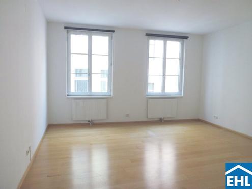 Großzügige 2 Zimmerwohnung am Roten Hof!