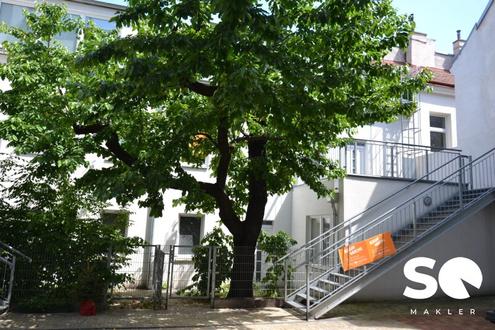 #SQ - SANIERUNGSBEDÜRFTIGE WOHNUNG MIT TERRASSE IN INNENHOFRUHELAGE!
