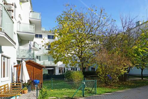 2-Zimmer-Wohnung mit Balkon und 2 PKW-Stellpltzen nahe Wienerwaldsee