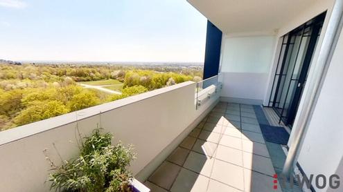 360-TOUR / TOLLER FERNBLICK mit großem BALKON direkt am Erholungsgebiet Wienerberg, ROOFTOP-POOL!