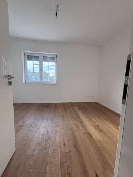 Zimmer 1 12,16 m