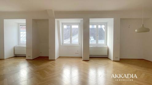 Dachgeschosswohnung mit Dachterrasse und Blick auf den Stephansdom