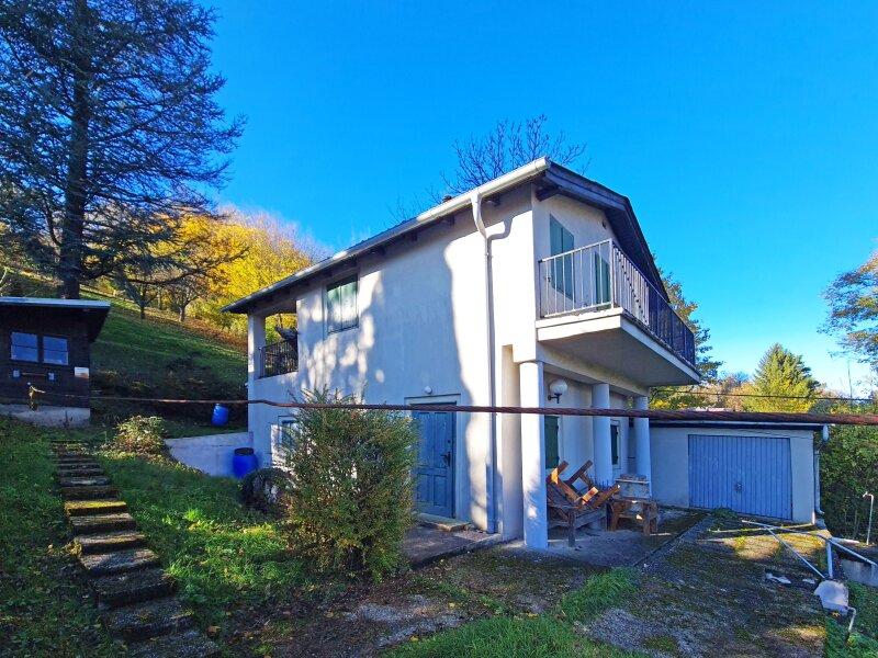 Hausansicht talseitig von der  Ostseite