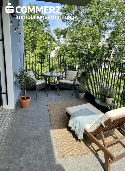 Beispiel-Gestaltung Balkon (KI-generiert)