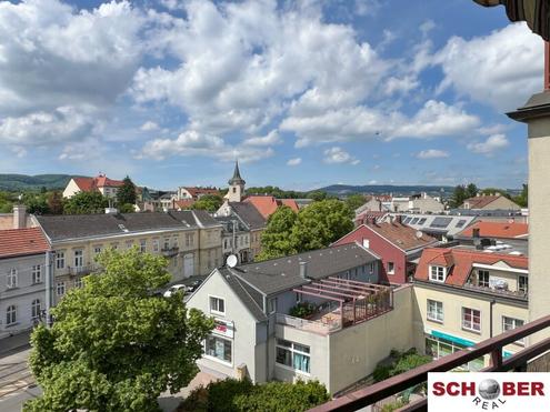 **NEU IM PROGRAMM** Wohnen beim Lainzer Platz mit schönem Ausblick - Garagenplatz inklusive