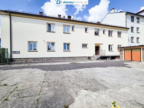 Helle Eigentumswohnung mit guter Raumaufteilung, Garage und eigenem kleinen Garten