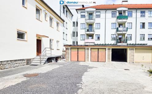 Helle Eigentumswohnung mit guter Raumaufteilung, Garage und eigenem kleinen Garten