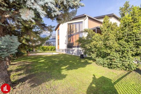 Stilvolle Villa mit Pool in 1110 Wien | Viel Platz für Großfamilien oder zwei Generationen!