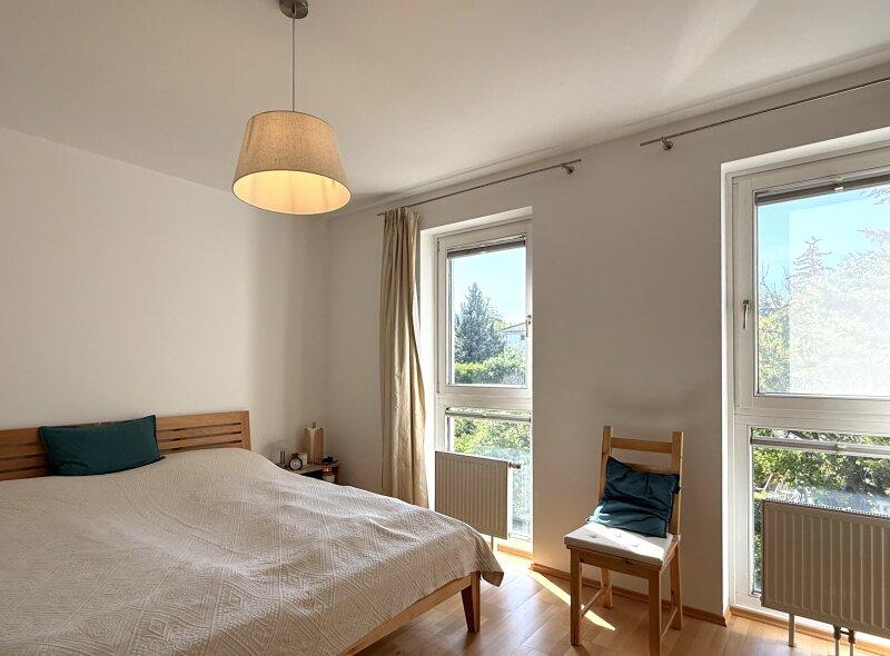 Schlafzimmer 1