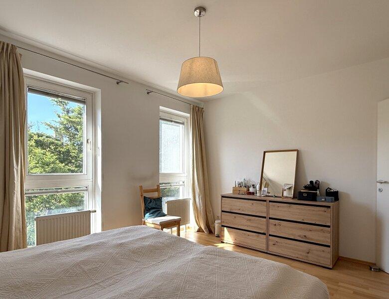 Schlafzimmer 1