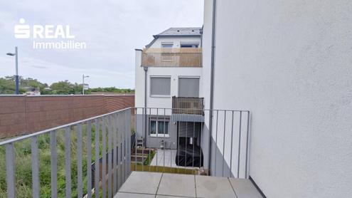 Schöne Balkonwohnung in der Hirschstettner Straße